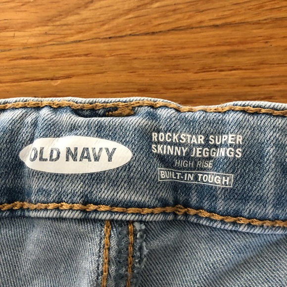 Old Navy Distressed Rockstar Super Skinny Jeggings - Picture 7 of 8